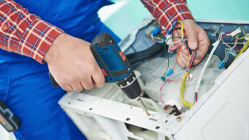 Gölmarmara Siemens Siemens çamaşır makinesi kart tamiri – Su almama arızası orijinal parça ile giderildi. - Teknik servis örneği